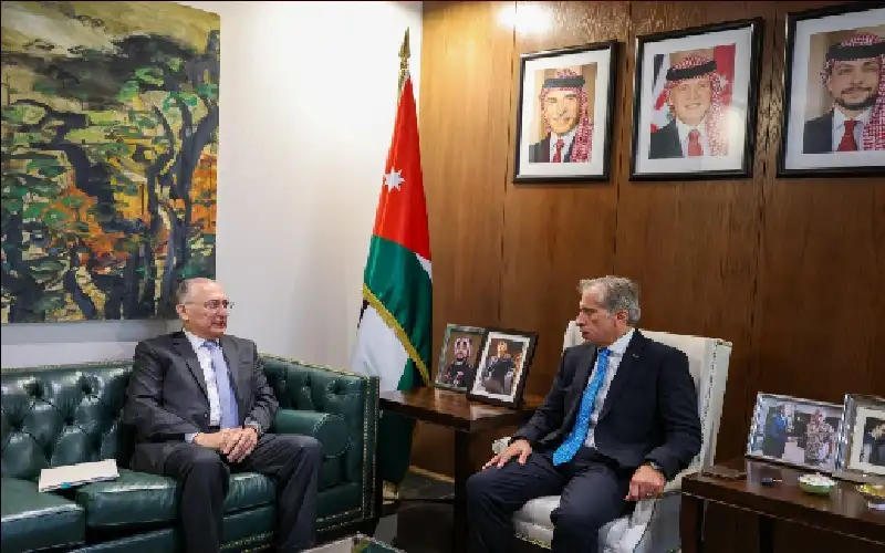 حسان: لا تهاون بحق من يستخدم