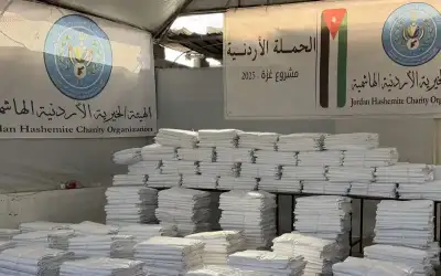 الحملة الأردنية تستكمل حملة توزيع الشوادر