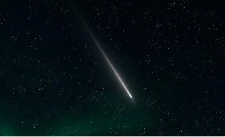 سماء الأردن تشهد الليلة زخات من