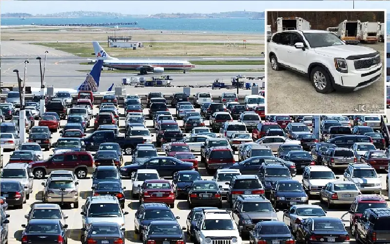 ما سر عشرات السيارات المهجورة في