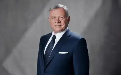 الملك يستقبل نائب وزير الدفاع في