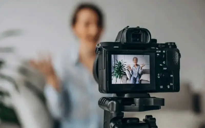 ظاهرة المؤثرين الرقميين .. الأمر يدعو