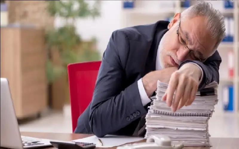 72 % من البالغين يشعرون بالنعاس..