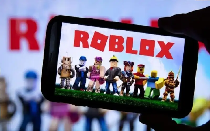 بعد اتهامات بتمكين المتحرشين.. روبلوكس تطلق