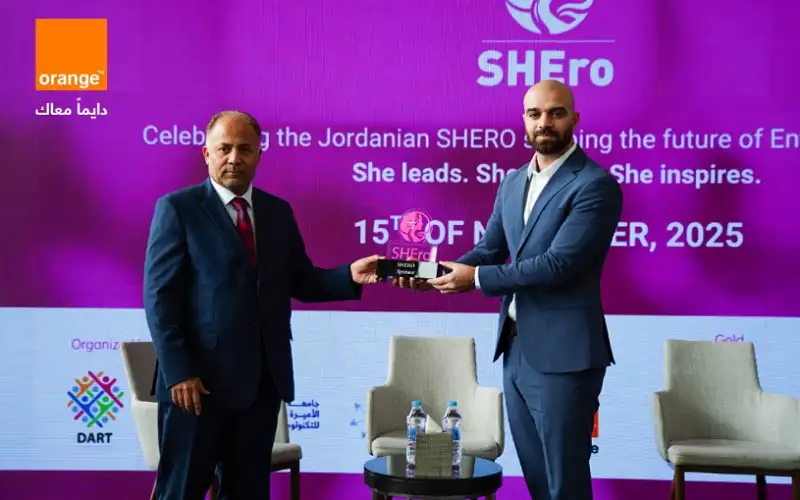 تمكين المرأة وقيادة التغيير: