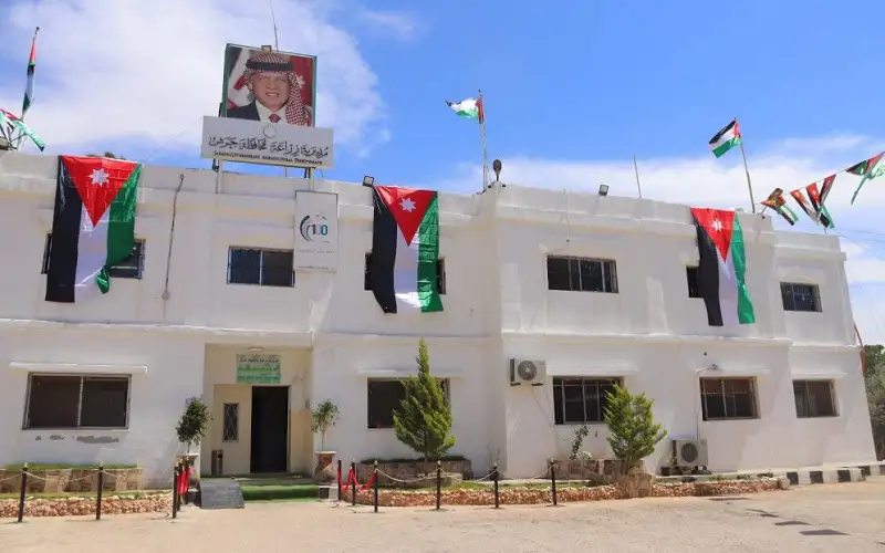 مديرية زراعة جرش توزع معدات صناعة