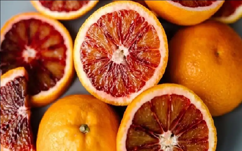 5 أطعمة تحسن رائحة الجسم