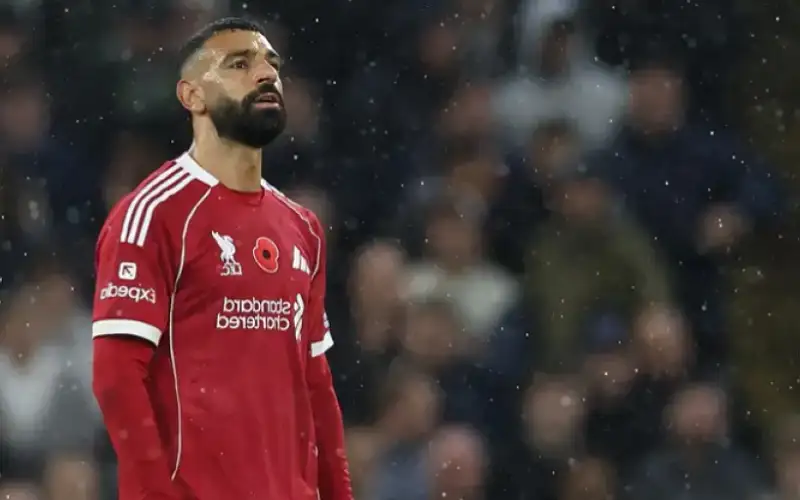 متعنت ويحارب الجدد .. هجوم عنيف