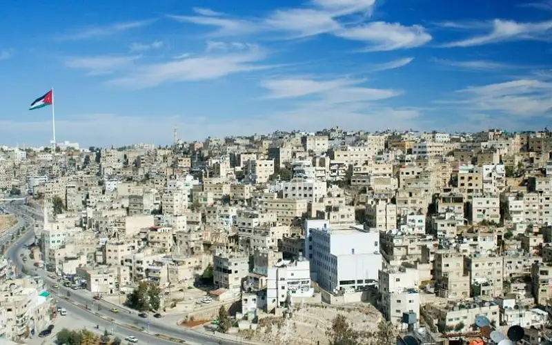 طقس معتدل الحرارة في أغلب مناطق