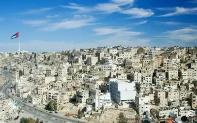 طقس معتدل الحرارة في أغلب مناطق