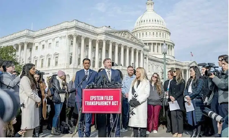 وثائق إبستين: الدعارة والفساد في خدمة