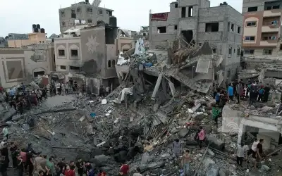 10 شهداء في غارات للاحتلال على