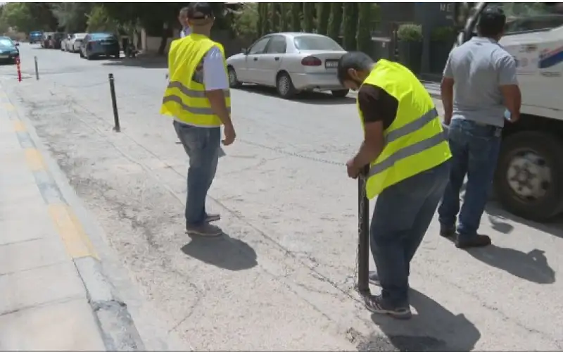 إزالة أكثر من 1450 حاجزا إسمنتيا