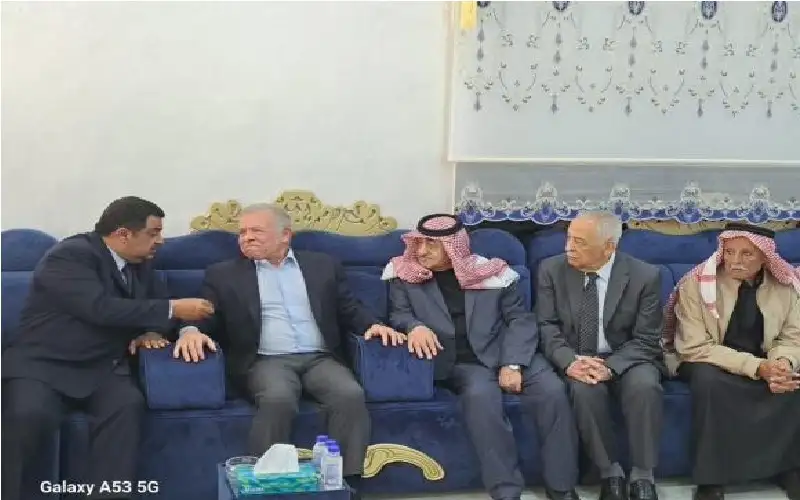 الملك يعزي بوفاة الشيخ جمال حديثة