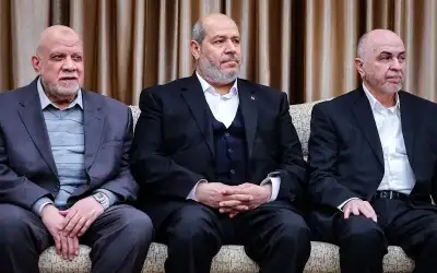 وفد قيادي من “حماس” يجتمع مع