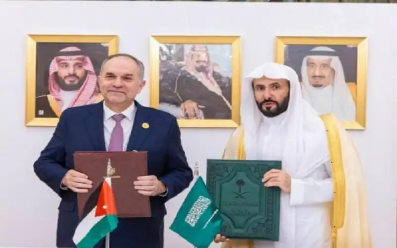 الأردن والسعودية يوقعان برنامجا للتعاون القضائي