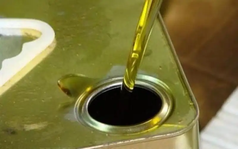 ضبط 13 تنكة زيت مغشوش في