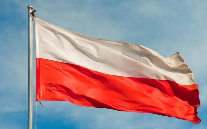 بولندا تستدعي سفير إسرائيل بسبب منشور