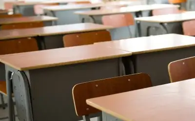 إنشاء 19 مدرسة جديدة لخدمة 12