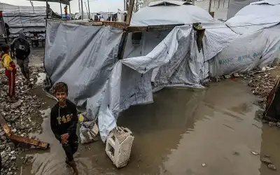 الدفاع المدني بغزة: خيام النازحين أصبحت