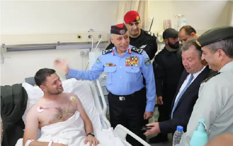 مديرا المخابرات العامة والأمن العام يطمئنان