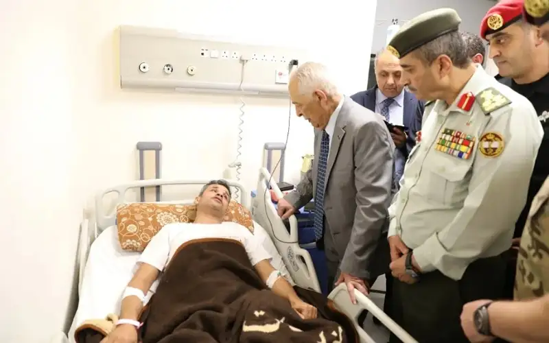 العيسوي يطمئن على صحة مصابي المداهمة