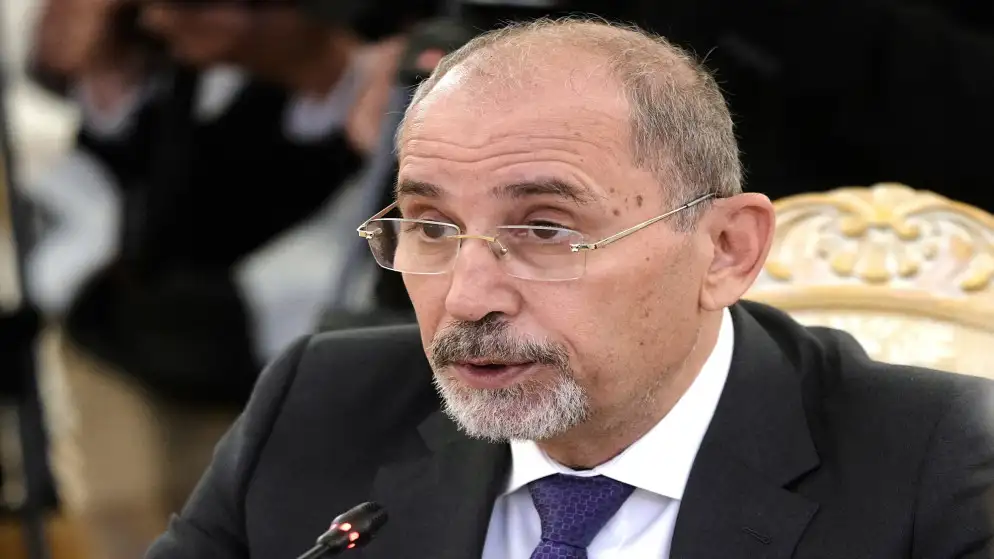 وزير الخارجية يترأس أعمال المنتدى الإقليمي