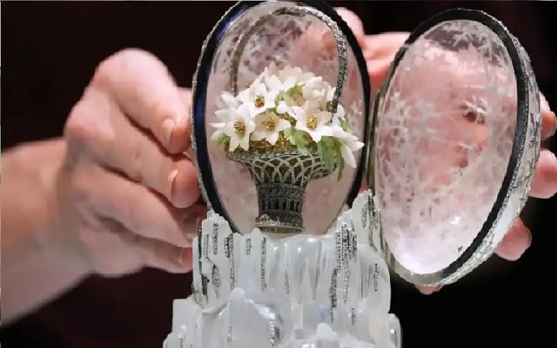 بسعر خيالي.. بيضة نادرة من زمن