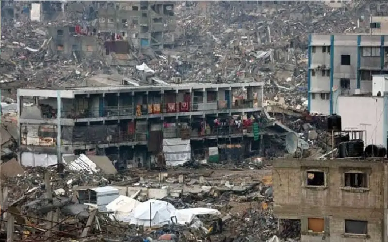 برا وبحرا وجوا.. قصف إسرائيلي مكثف