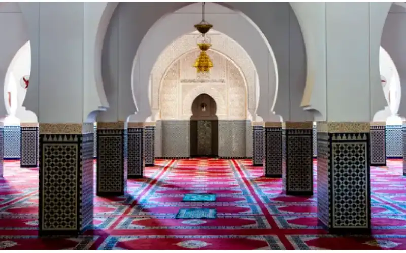 9 إصابات اثر مشاجرة بين إمام