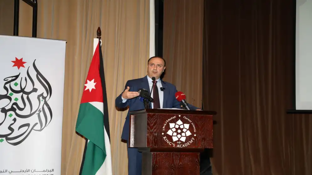 وزير الاتصال الحكومي يرعى افتتاح البرلمان