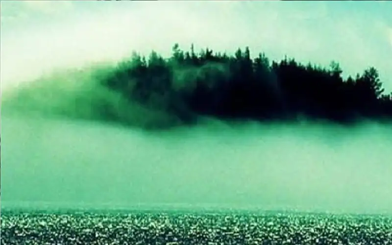 قصة جزيرة أسطورية لا ترى إلا