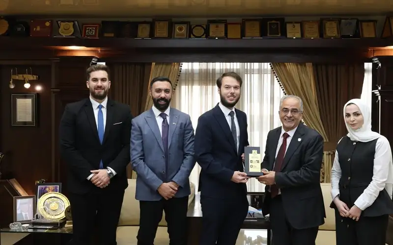 عمان الأهلية تستقبل وفدا من السفارة