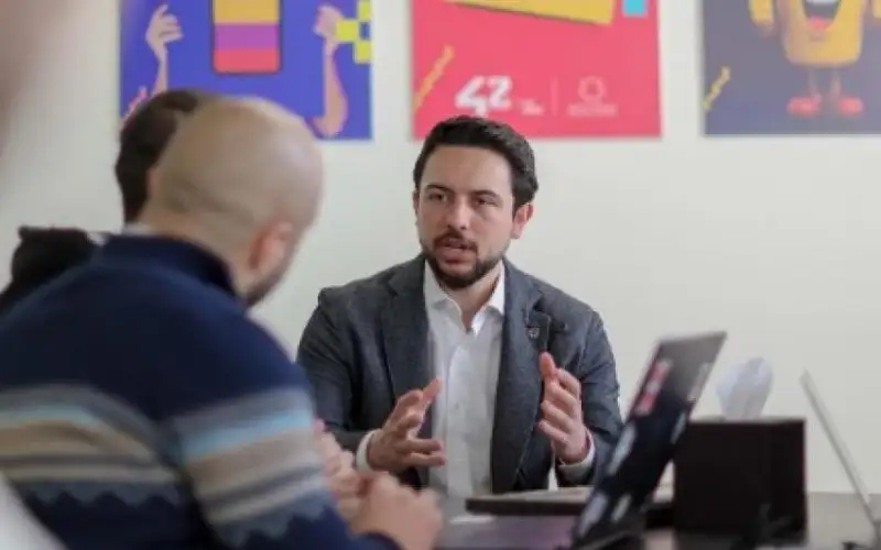 ولي العهد: سعدت بلقاء شباب وشابات