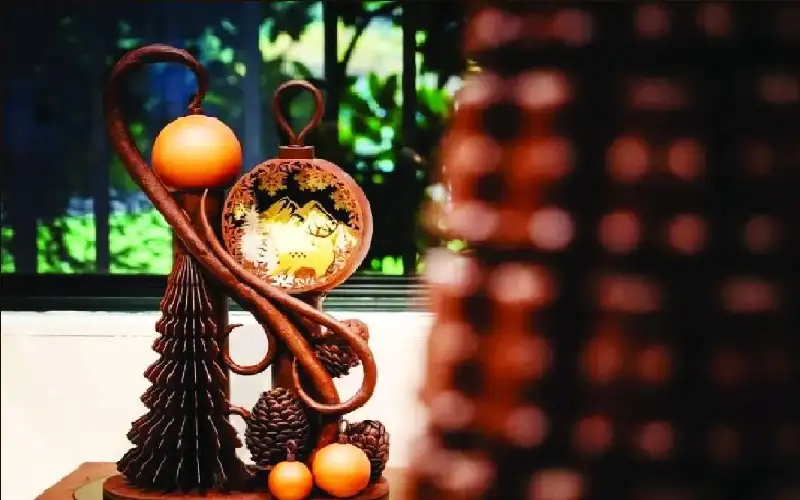 فنون من الشوكولاته تحقق 100 ألف