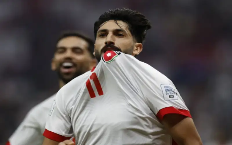 النشامى يفوزون على الإمارات في كأس