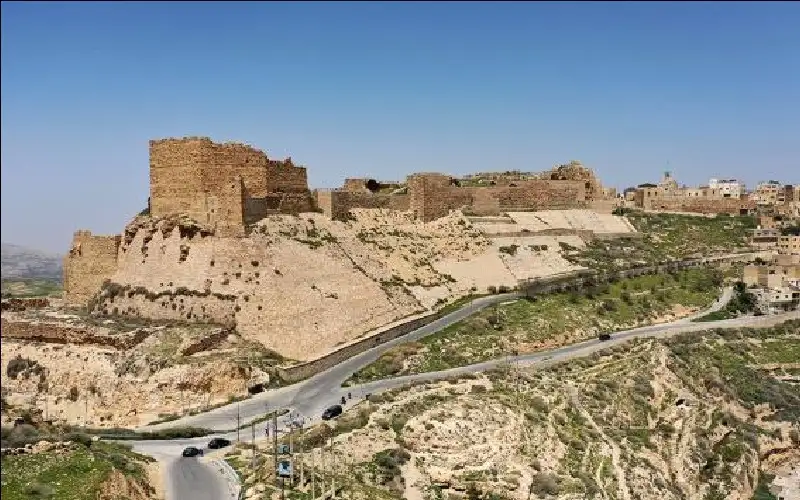 خطة لإعادة تأهيل قلعة الكرك ومقام