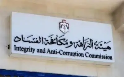 الاحتلال يمنع مئات المصلين من أداء