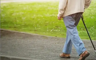 صحة ـ سرعة المشي تحدد مدى نجاح جراحة