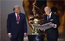 إحراج وتلعثم وجائزة تفصيل.. هل حول