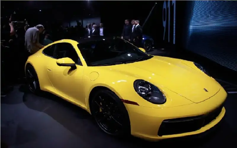 لماذا تعطلت جميع سيارات بورشه في