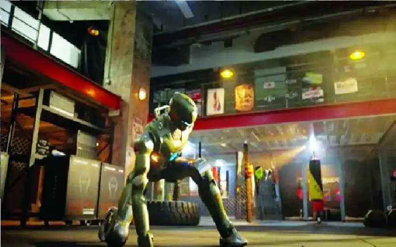 روبوت صيني بحركات دقيقة رهيبة