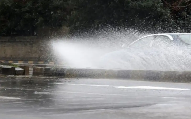 الأرصاد تحذر: أمطار غزيرة وسيول محتملة