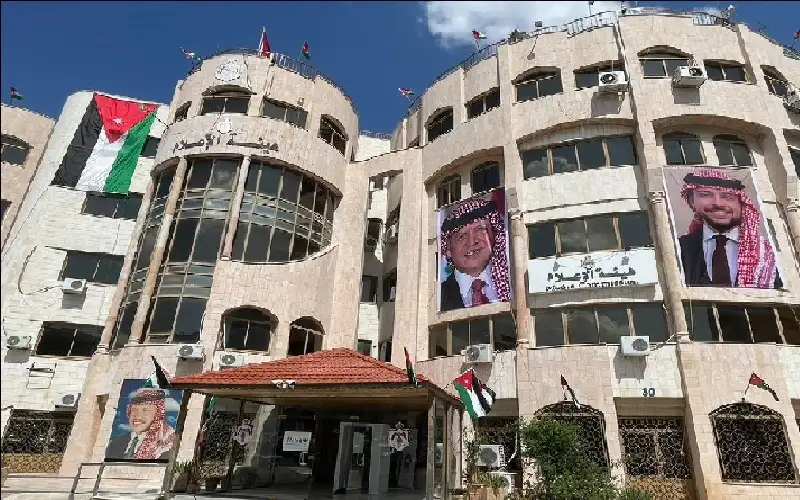 هيئة الإعلام: ضرورة التحقق من تراخيص