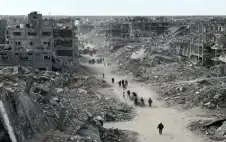 الاحتلال يواصل خروقاته ويستهدف غزة بغارات