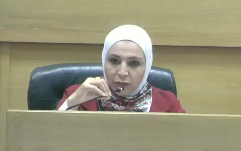 الهواوشة : لا زيارة على رواتب