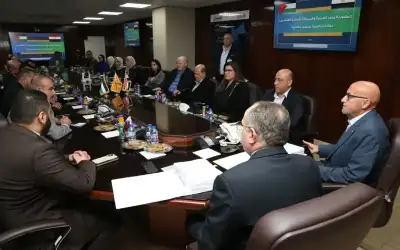 الملك يشير إلى أهمية العمل المشترك