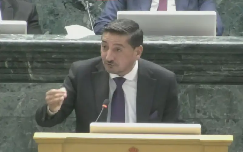 القطاونة: يطالبون المواطن بالصبر وراتبه يتآكل