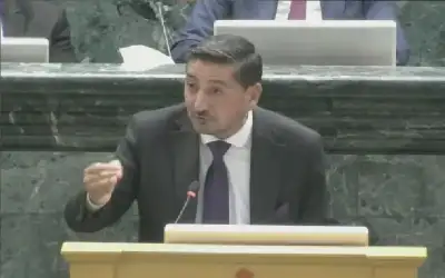 مجتمع ـ القطاونة: يطالبون المواطن بالصبر وراتبه يتآكل