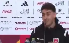 لقطة طريفة.. شرارة يقلد مدرب النشامى